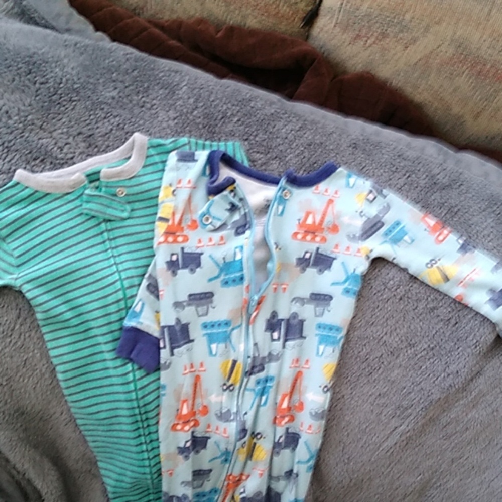 2 ling sleeve footie PJs